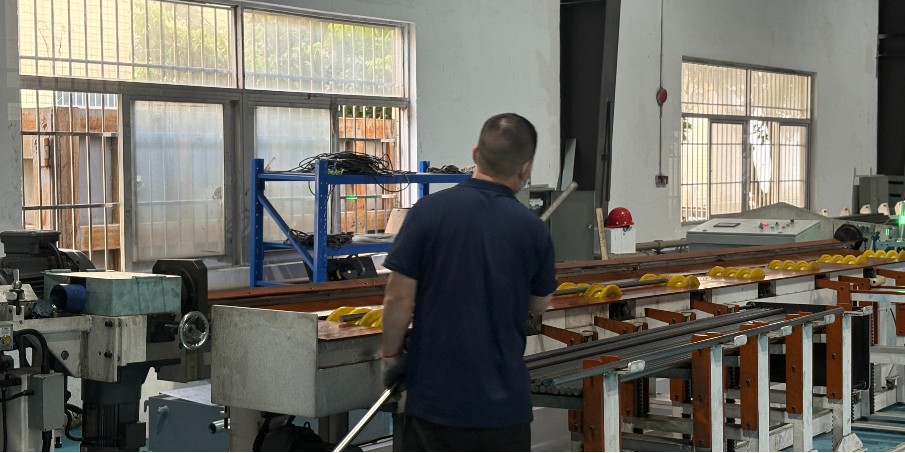 常用于精密軸件的303Cu易車削不銹鋼棒